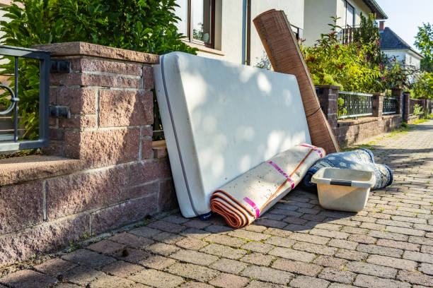 Best Hot Tub Removal  in Milton, WI